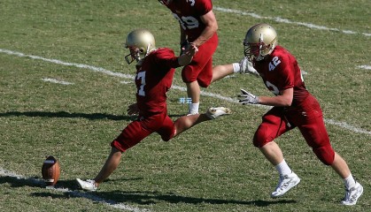 米切尔重返印第安纳倍感亲切 球迷热烈欢迎如主场作战