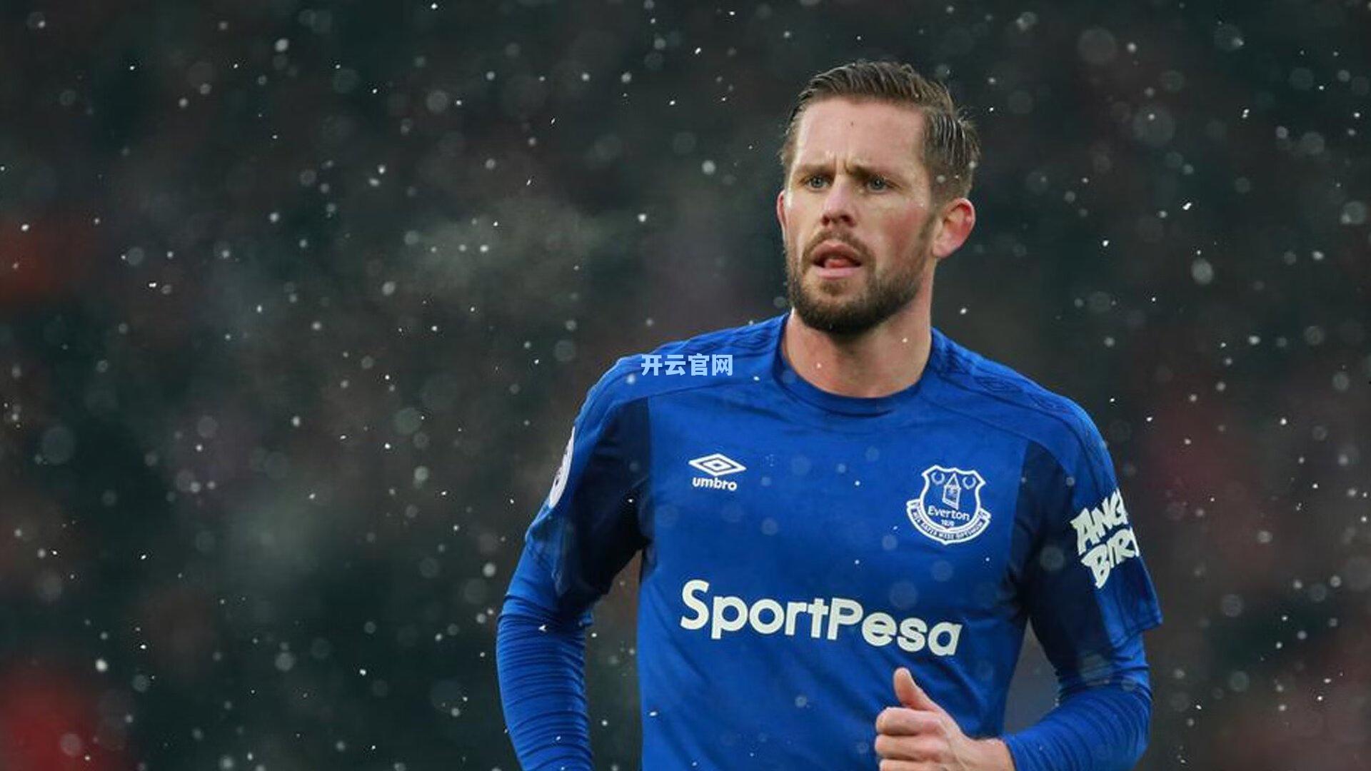 尤文传奇库库雷杜发声，斑马军团必须瞄准冠军，中场还需巨星加持